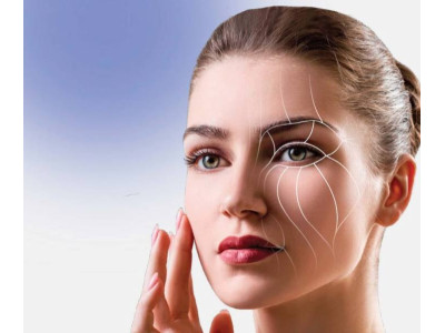 ОБЕЗВОЖЕННАЯ КОЖА: КАК ПОНЯТЬ И ПРАВИЛЬНО ВОССТАНОВИТЬ БАЛАНС ОБЕЗВОЖЕННАЯ КОЖА: КАК ПОНЯТЬ И ПРАВИЛЬНО ВОССТАНОВИТЬ БАЛАНС